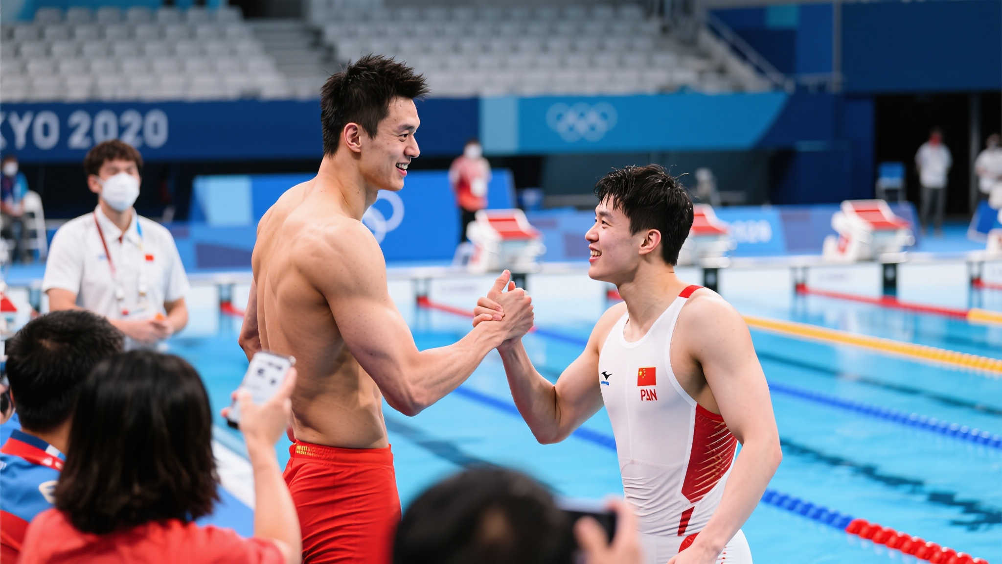 更是球迷们 更是球迷们